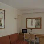 Apart Otel Bristol Sea View 2*