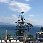 布里斯托海景公寓式酒店 2*