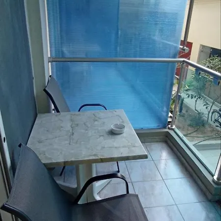 Bristol Sea View Apartahotel 2*