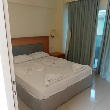 Bristol Sea View Aparthotel