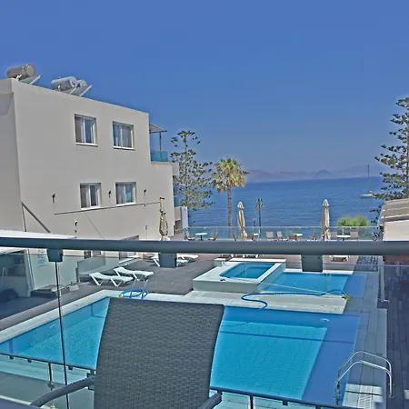 Bristol Sea View מלון דירות העיירה קוס