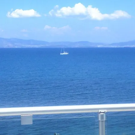 Bristol Sea View Aparthotel