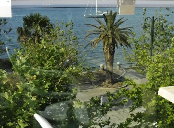 Bristol Sea View Hotel apartamentowy 2*