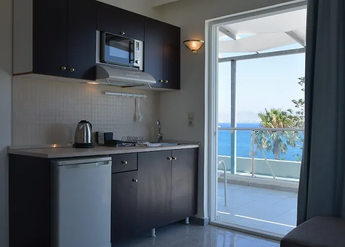 Bristol Sea View Ξενοδοχείο με διαμερίσματα 2*
