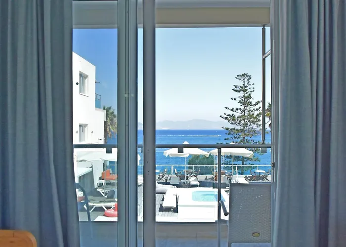 Hotel apartamentowy Bristol Sea View 2*