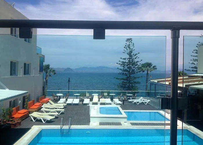 Ξενοδοχείο με διαμερίσματα Bristol Sea View