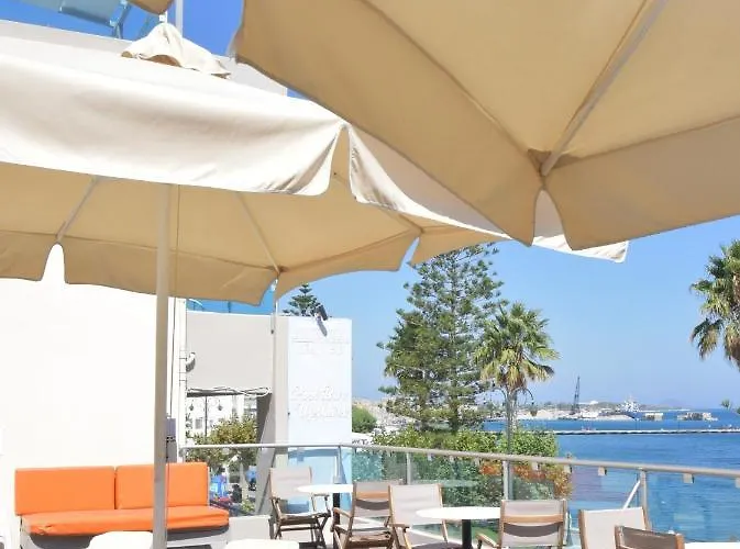 Apartahotel Bristol Sea View 2*
