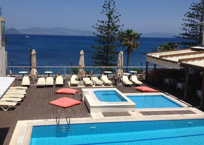 Apartahotel Bristol Sea View